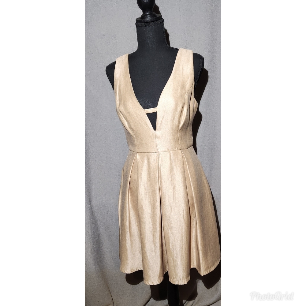 Eiffel Designs gold midi dress with rear zipper NWT size Small